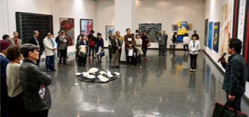 �A�[�e�B�X�g�E�g�[�N