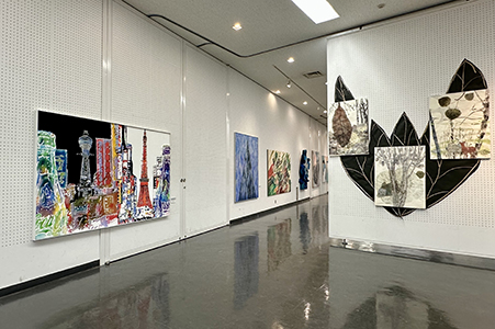 現代美術展会場