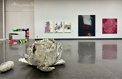 現代美術展会場